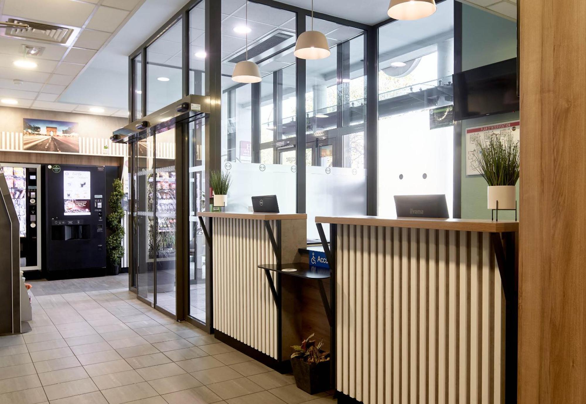 B&B Hotel Paris Saint-Denis Pleyel Exterior photo