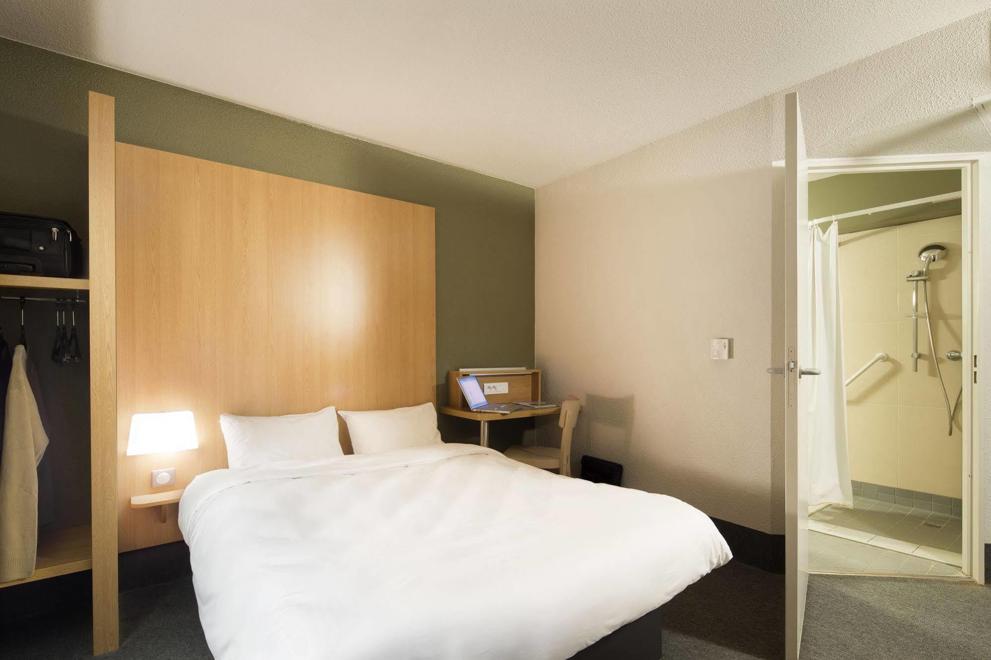 B&B Hotel Paris Saint-Denis Pleyel Exterior photo
