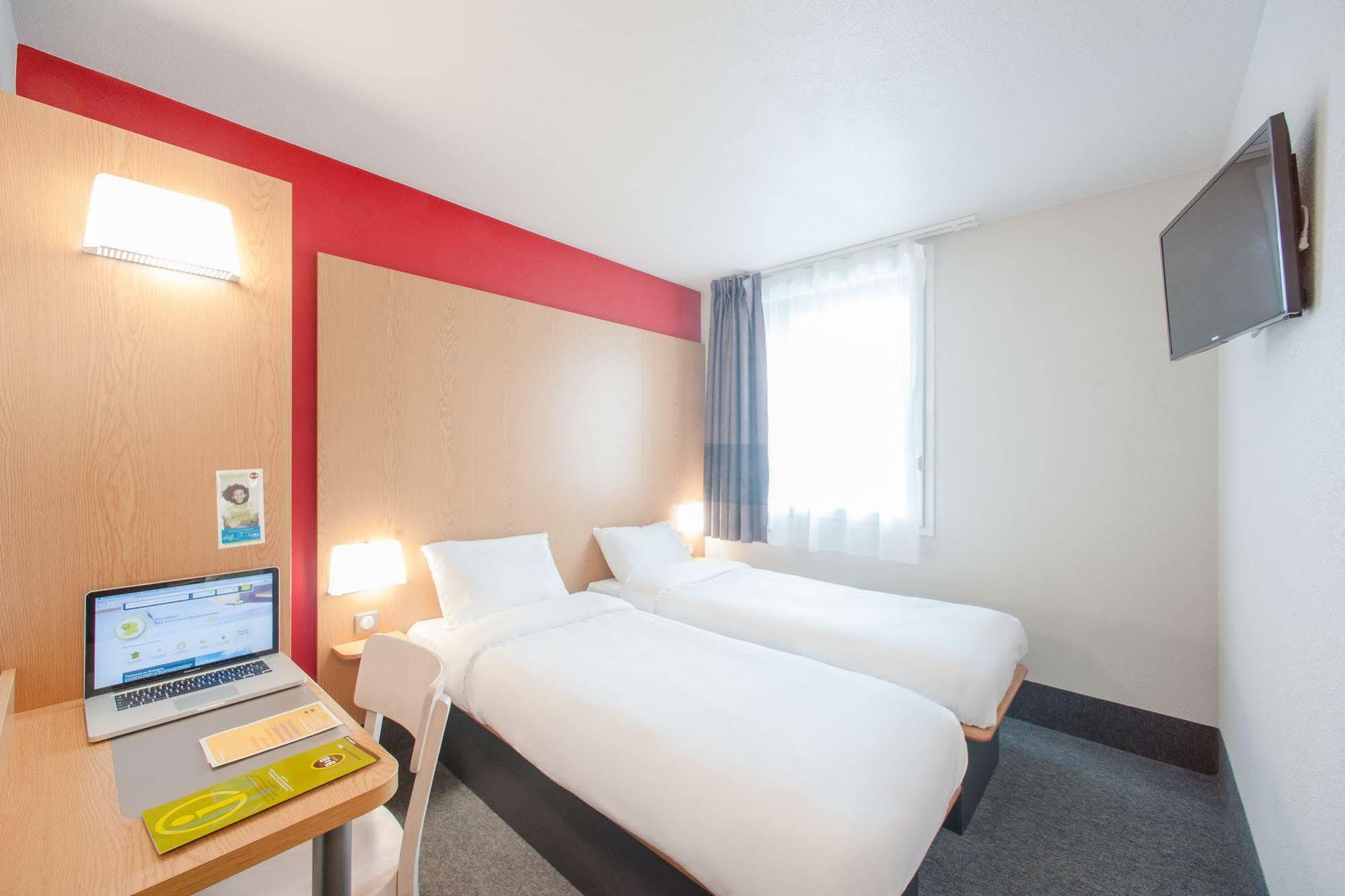 B&B Hotel Paris Saint-Denis Pleyel Exterior photo